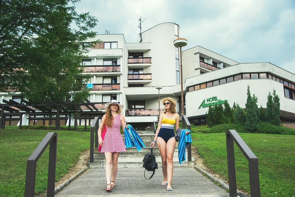 Hotel Adamantino Luhačovice Kültér fotó